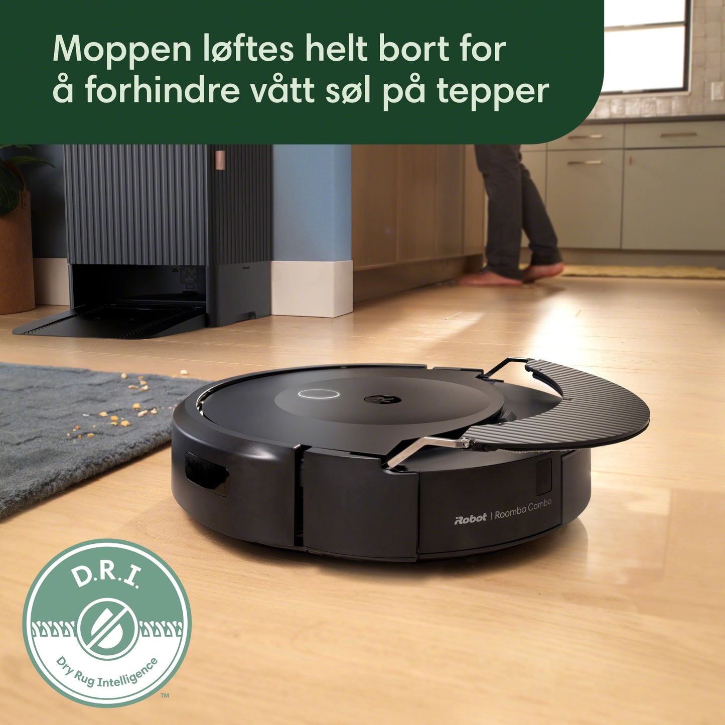 Roomba Combo® 10 Max robot + AutoWash™ dock base